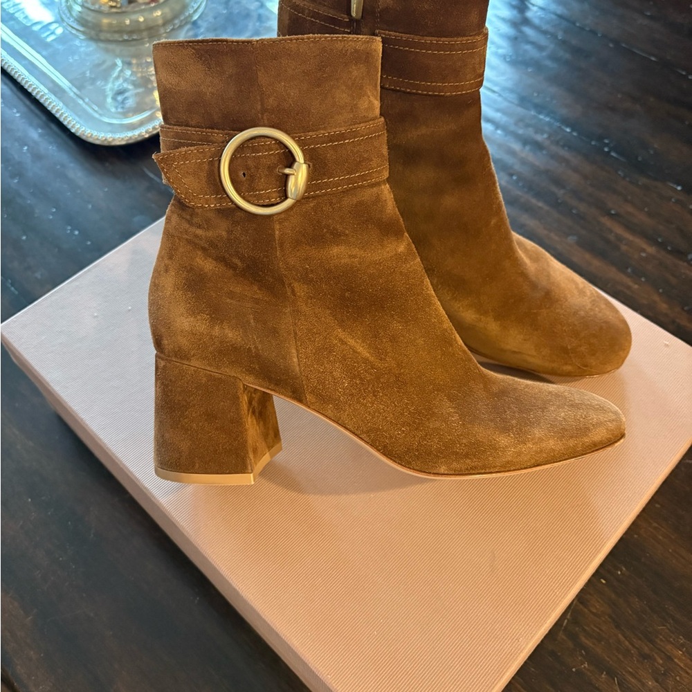 Gianvito Rossi Brown Suede Ankle Boots